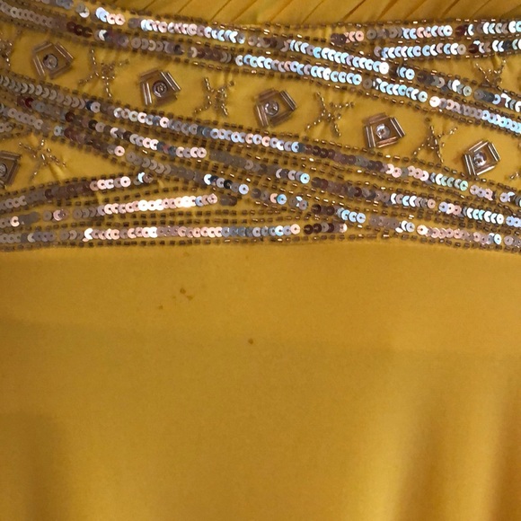 Yellow Cache Formal Dress - Picture 3 of 9